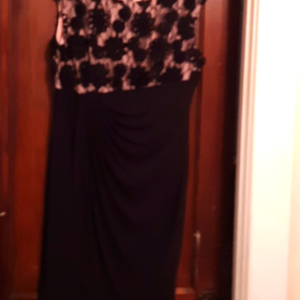 Women's dress black and Pink with lace roses.